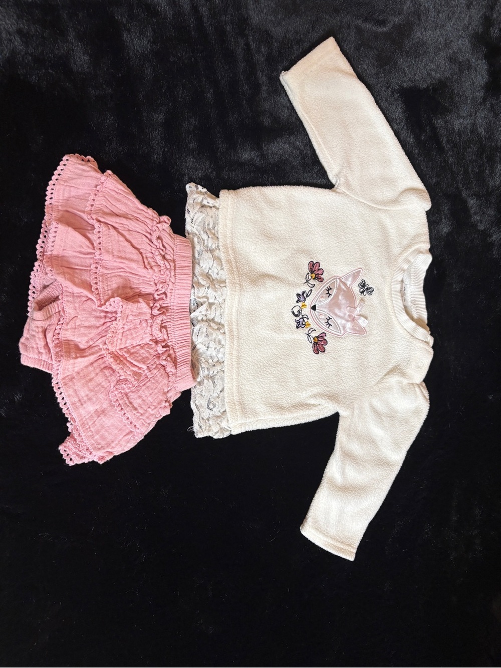 Girls' Cream fox Pullover & Pink Ruffle Skirt Set